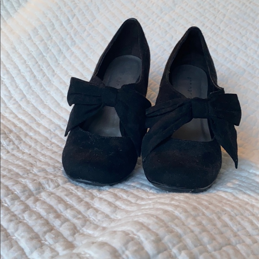 COPY - black heels